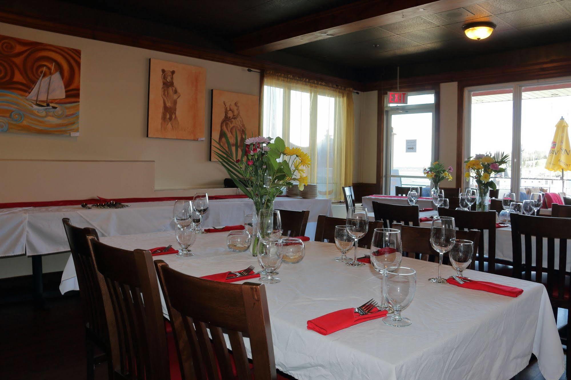 Rum Runner Inn Lunenburg Esterno foto